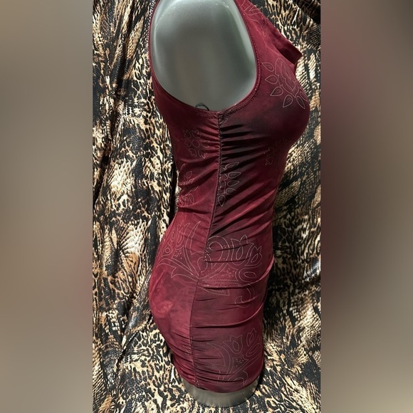 FREE 🇨🇦💎💟Women’s Vintage Suzy Sheir Long Ruched Sleeveless Top - Picture 8 of 16